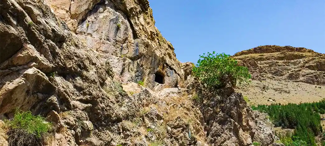 گوردخمه کوچک شاخض
